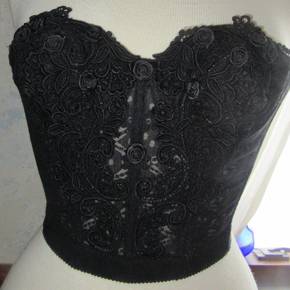 Vtg 90s Black Bustier w. Embroidered Floral Designs Sz Small whimsigoth